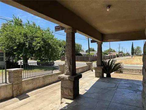 405 N A St, Madera, CA 93638 photo 3