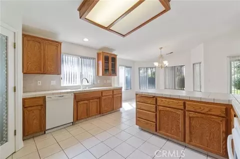 122 East, Madera, CA 93637 photo 17