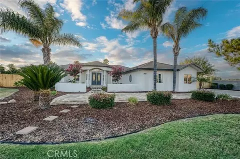17448 Island Dr, Madera, CA 93636 photo 2