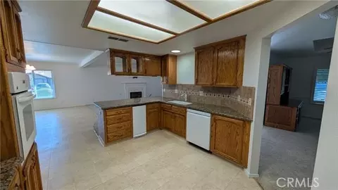 905 Suburban Ave, Madera, CA 93637 photo 10