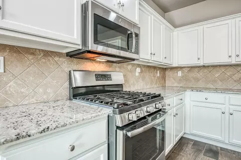 3846 Bellaire Ave, Clovis, CA 93619 photo 12