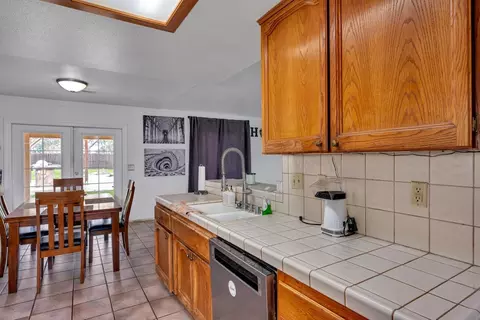 24743 Tropical, Madera, CA 93638 photo 17