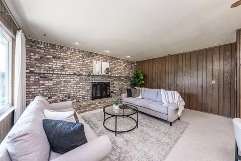 395 Laverne Ave, Clovis, CA 93611 photo 9