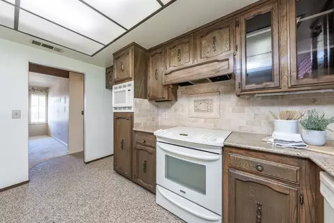 395 Laverne Ave, Clovis, CA 93611 photo 15
