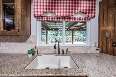 395 Laverne Ave, Clovis, CA 93611 photo 16