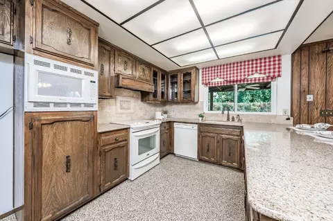 395 Laverne Ave, Clovis, CA 93611 photo 13