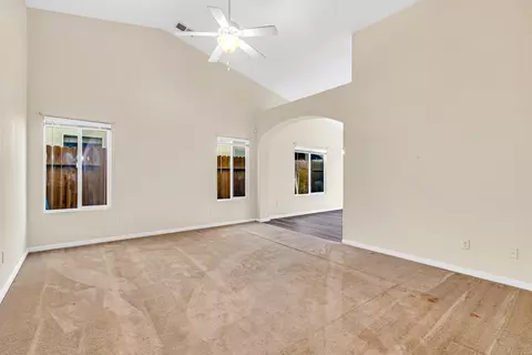 1028 Don Miguel St, Madera, CA 93638 photo 8