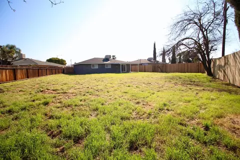 1512 Merced St, Madera, CA 93638 photo 29