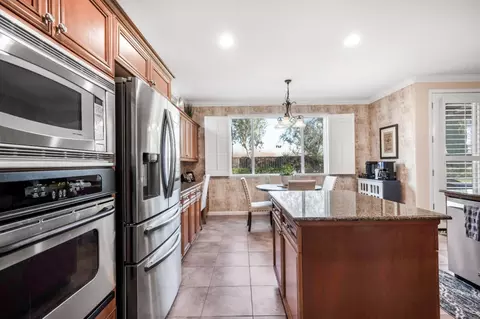11093 E Florence Peak Way, Clovis, CA 93619 photo 17
