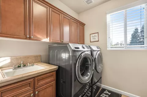 11093 E Florence Peak Way, Clovis, CA 93619 photo 21