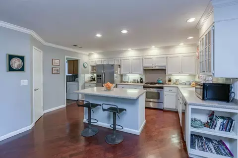 280 E Birch Ave, Hanford, CA 93230 photo 8