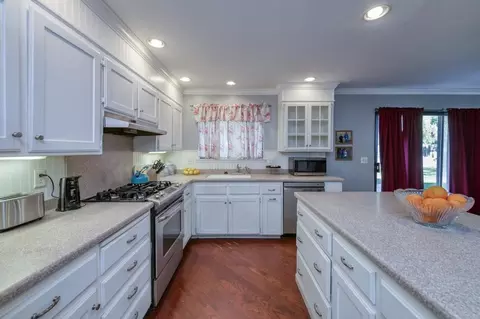 280 E Birch Ave, Hanford, CA 93230 photo 11