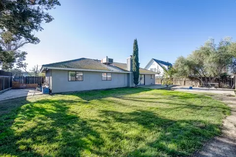 280 E Birch Ave, Hanford, CA 93230 photo 22