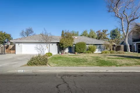 280 E Birch Ave, Hanford, CA 93230 photo 1
