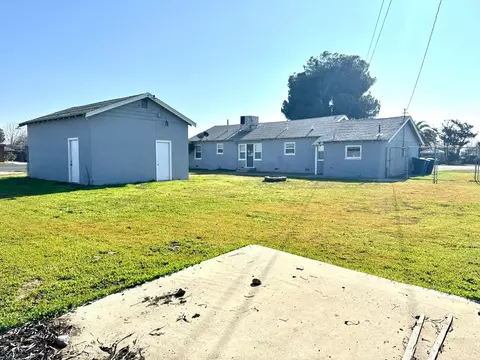810 Elm St, Hanford, CA 93230 photo 14