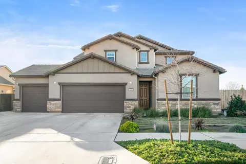 297 16th St, Kerman, CA 93630 photo 2