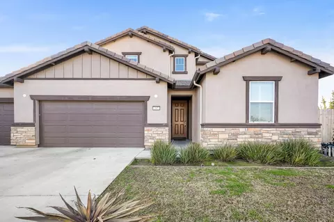 297 16th St, Kerman, CA 93630 photo 3