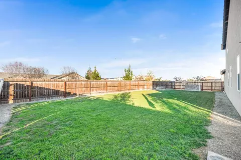 297 16th St, Kerman, CA 93630 photo 35