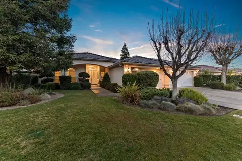 147 Freedom Way, Madera, CA 93637 photo 2