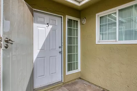 451 W Santa Ana Ave #3, Clovis, CA 93612 photo 3