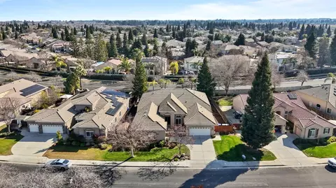 1945 N Jasmine Ave, Clovis, CA 93619 photo 72
