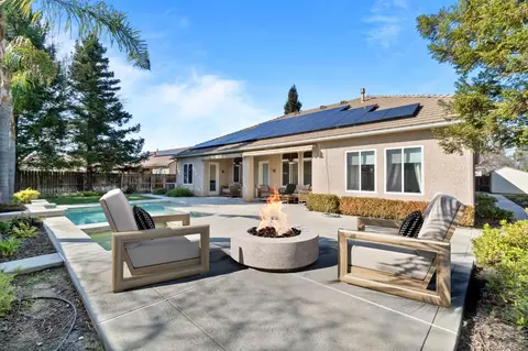 1945 N Jasmine Ave, Clovis, CA 93619 photo 16