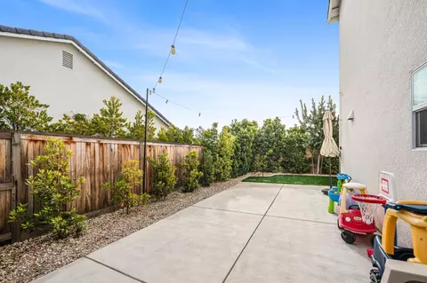 822 Heirloom Ave, Clovis, CA 93619 photo 33