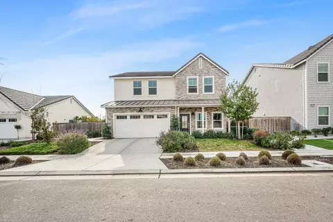 822 Heirloom Ave, Clovis, CA 93619 photo 2