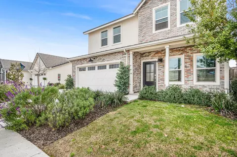 822 Heirloom Ave, Clovis, CA 93619 photo 5