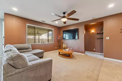 608 Firenze St, Lemoore, CA 93245 photo 3