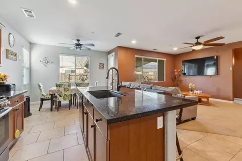 608 Firenze St, Lemoore, CA 93245 photo 8
