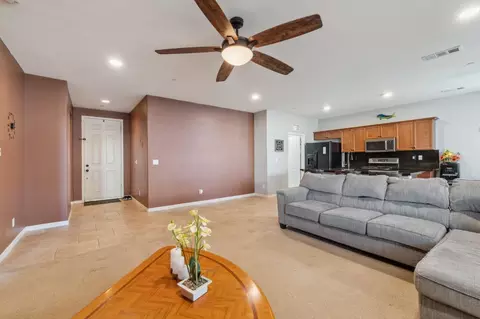 608 Firenze St, Lemoore, CA 93245 photo 4