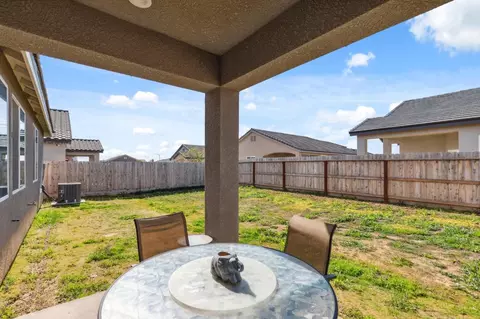 1249 Bristlecone Dr, Madera, CA 93638 photo 20