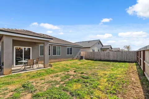 1249 Bristlecone Dr, Madera, CA 93638 photo 21