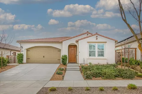 4744 Hillside Rd, Madera, CA 93636 photo 1