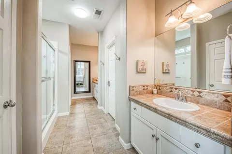 3961 Richmond Ave, Clovis, CA 93619 photo 32