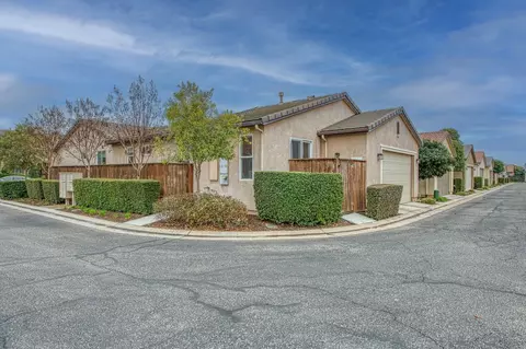3961 Richmond Ave, Clovis, CA 93619 photo 5