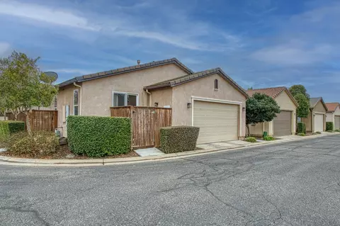 3961 Richmond Ave, Clovis, CA 93619 photo 6