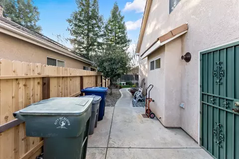 182 N Wathen Ave, Clovis, CA 93611 photo 22