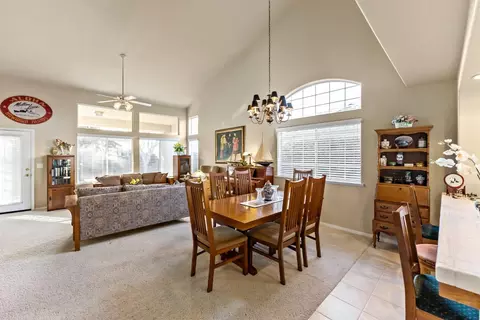 182 N Wathen Ave, Clovis, CA 93611 photo 7
