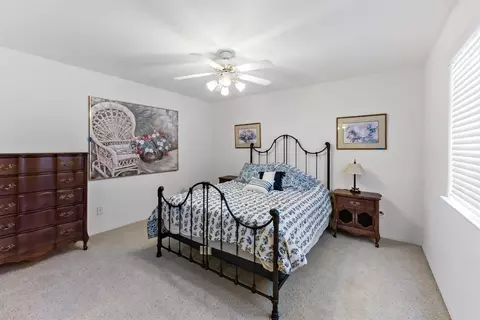 182 N Wathen Ave, Clovis, CA 93611 photo 16
