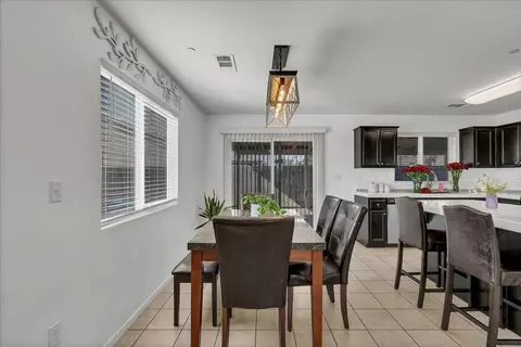 2124 Deer Creek Ave, Corcoran, CA 93212 photo 9