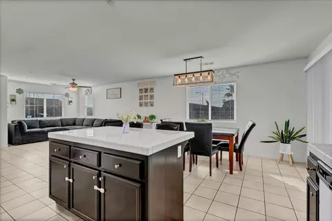 2124 Deer Creek Ave, Corcoran, CA 93212 photo 13
