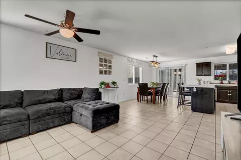 2124 Deer Creek Ave, Corcoran, CA 93212 photo 5