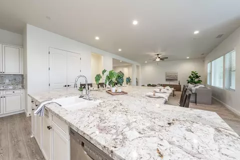 628 Crescent Ln, Madera, CA 93636 photo 14
