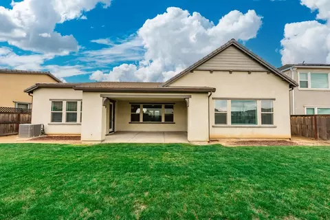 628 Crescent Ln, Madera, CA 93636 photo 41