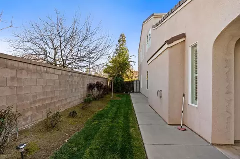 13 W Everglade Ave, Clovis, CA 93619 photo 56