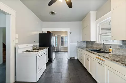 1331 E St, Reedley, CA 93654 photo 14
