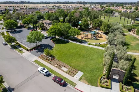 3985 Richmond Ave, Clovis, CA 93619 photo 34
