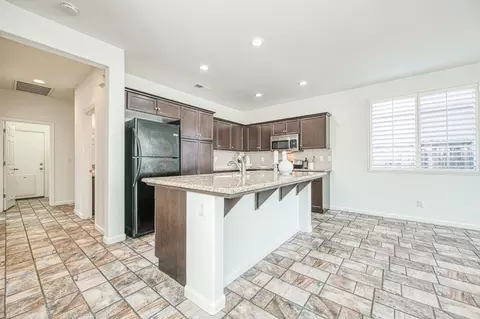 3985 Richmond Ave, Clovis, CA 93619 photo 6